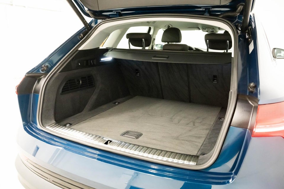 Audi e-tron 50 quattro 5d