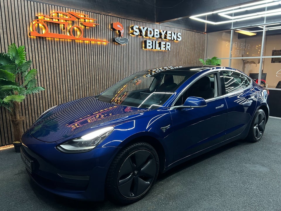 Tesla Model 3 Long Range AWD 4d