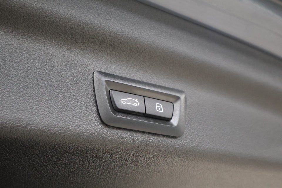 BMW iX1 xDrive30 Charged M-Sport 5d