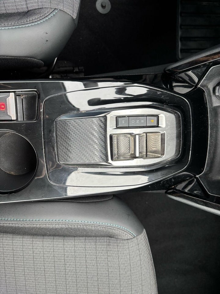 Peugeot 208 1,2 PureTech 100 Vision Sport EAT8 5d