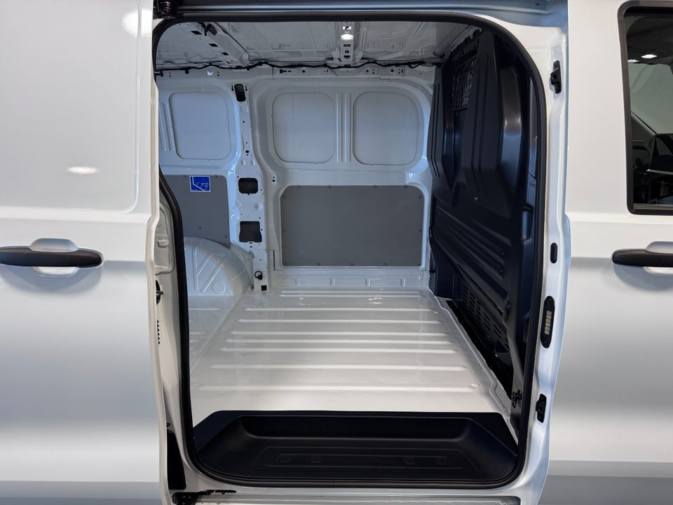 VW e-Transporter 64 Comfort Kassevogn SWB