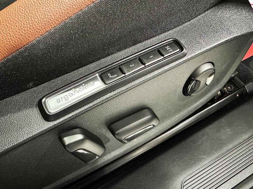 VW ID.4 77 Pro Performance Tech 5d