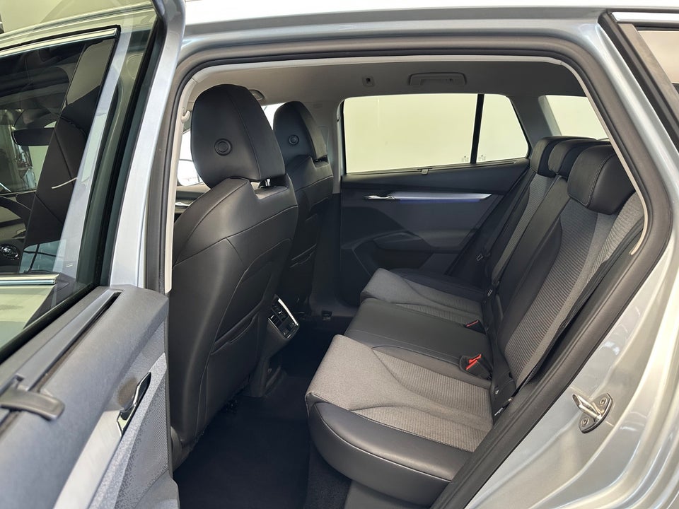 Skoda Enyaq 60 iV Lodge 5d