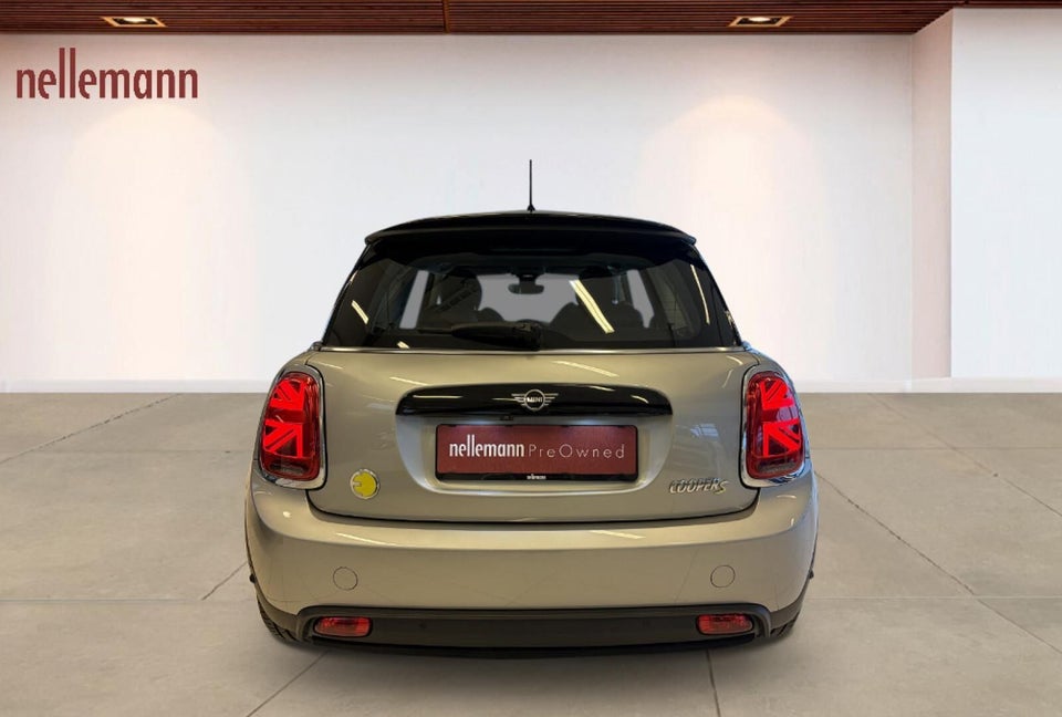 MINI Cooper SE Classic Trim 3d