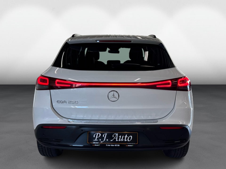 Mercedes EQA250 Progressive 5d