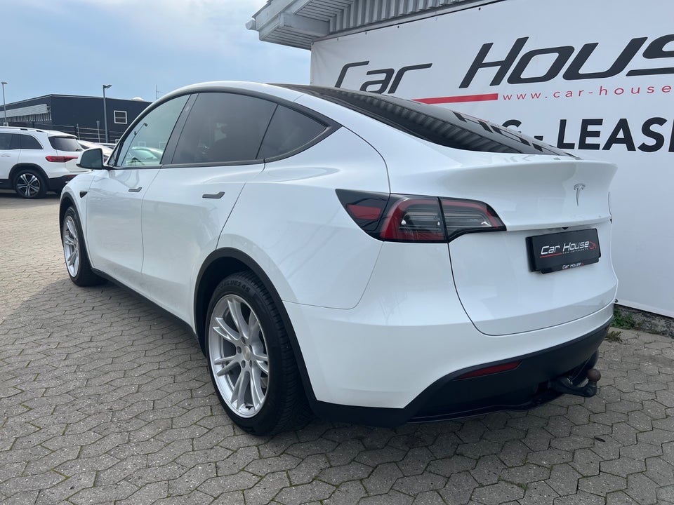 Tesla Model Y RWD 5d