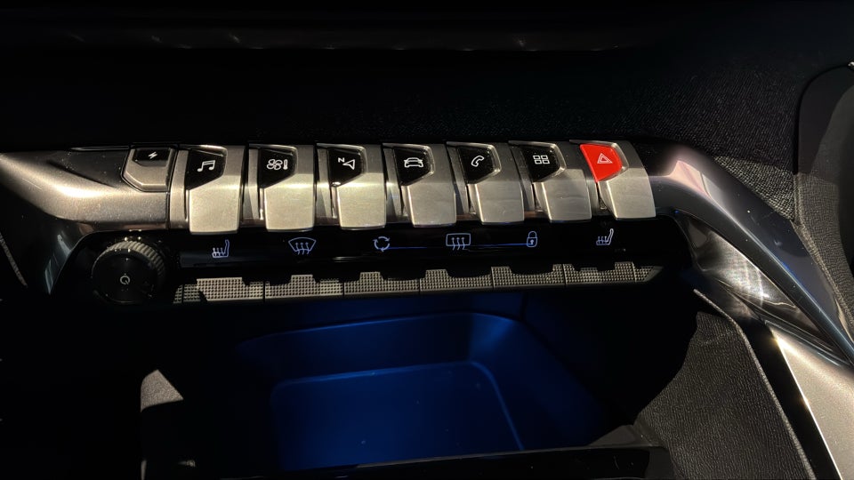 Peugeot 3008 1,6 Hybrid Allure Pack EAT8 5d