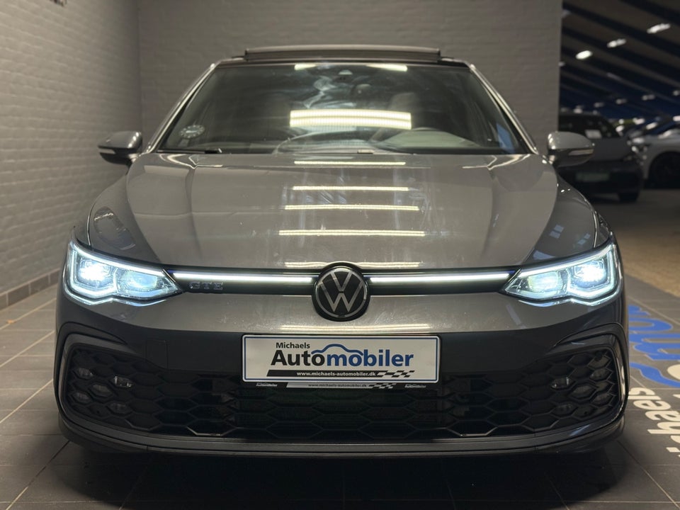 VW Golf VIII 1,4 GTE DSG 5d
