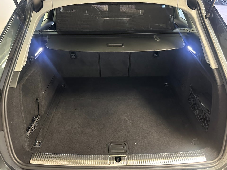 Audi A4 2,0 TDi 150 Avant S-tr. 5d