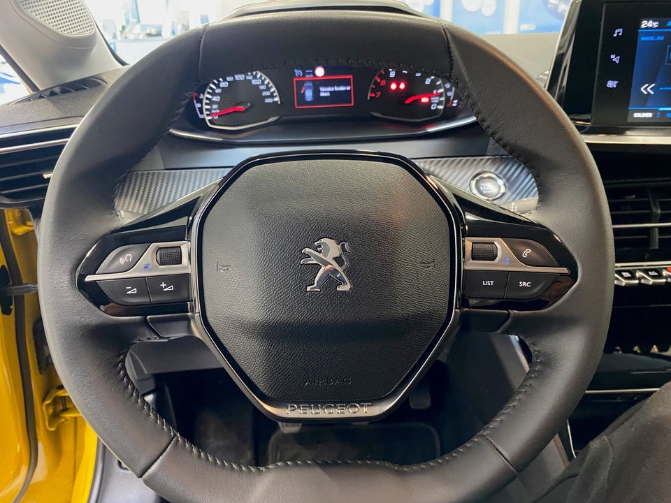 Peugeot 208 1,2 PureTech 100 Allure 5d