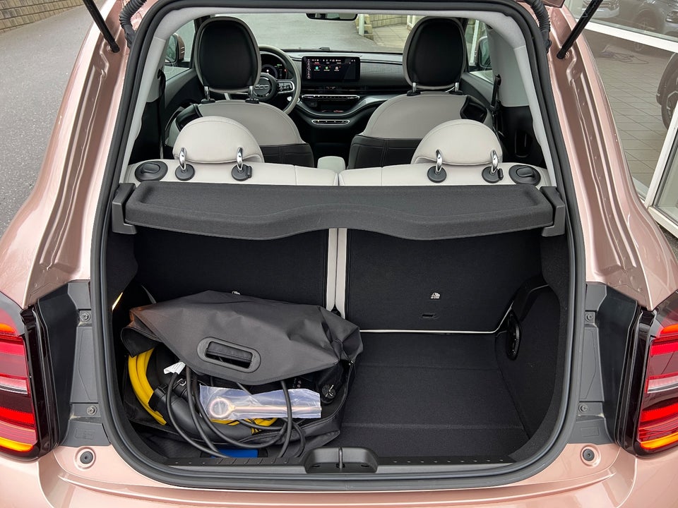 Fiat 500e 42 la Prima 3+1 4d