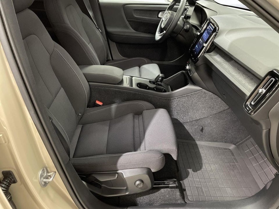 Volvo EX40 Extended Range Core 5d