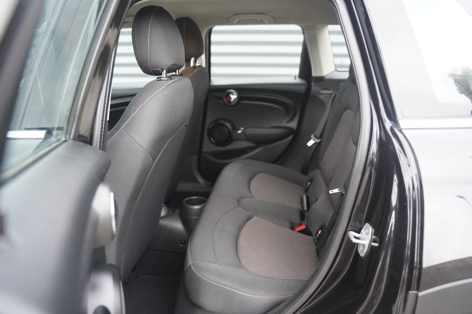 MINI Cooper 1,5 Essential aut. 5d