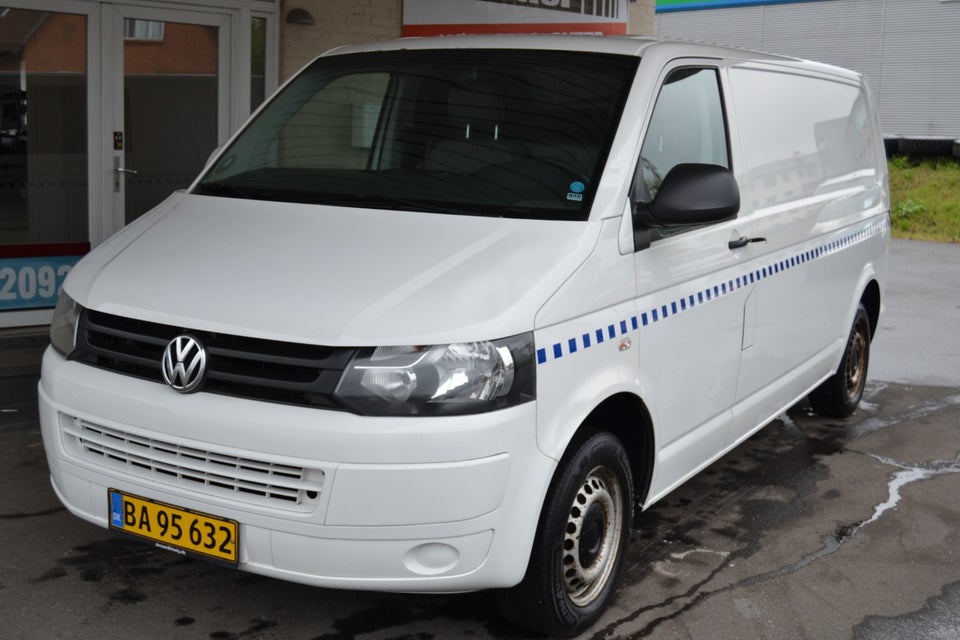 VW Transporter 2,0 TDi 140 Kassevogn lang 4d