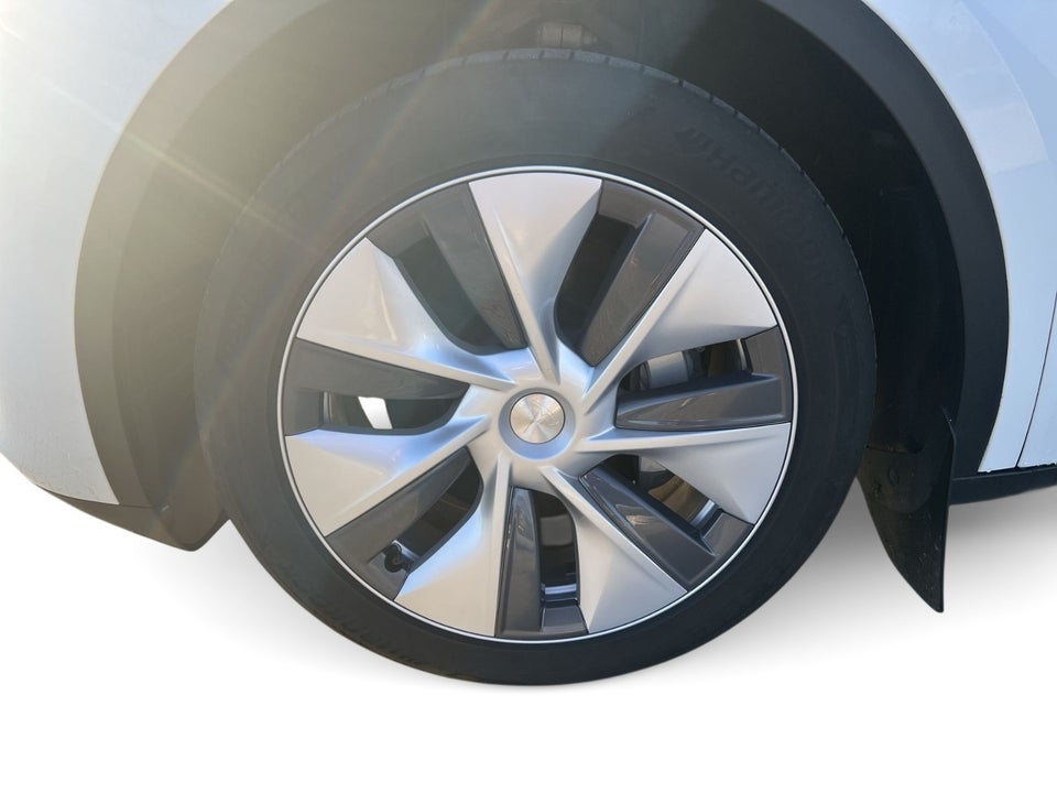 Tesla Model Y RWD 5d