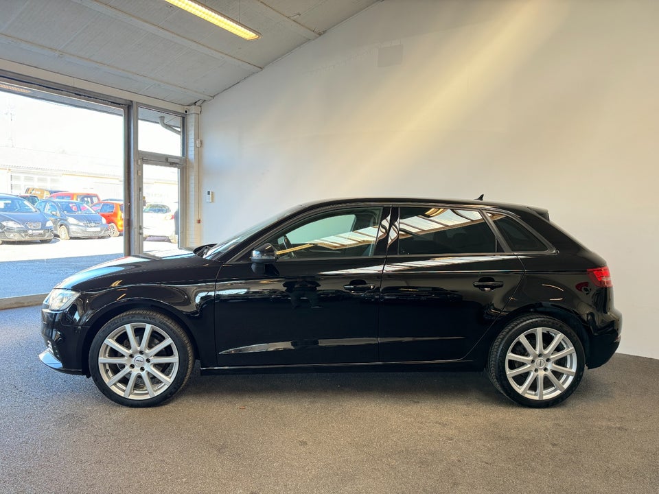 Audi A3 1,6 TDi 110 Sportback 5d