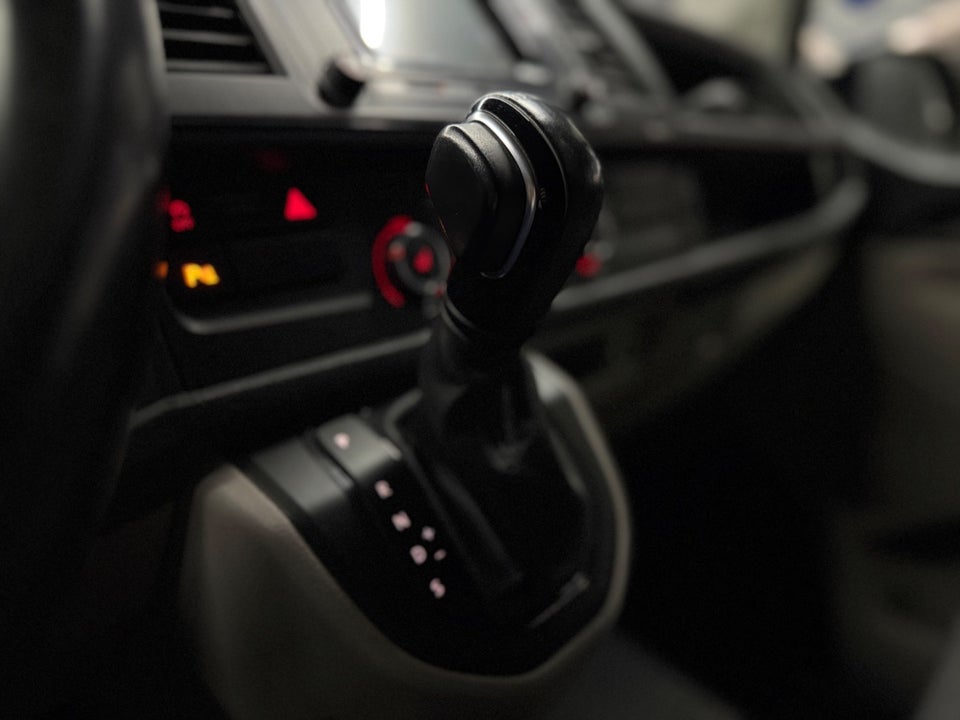 VW Transporter 2,0 TDi 150 Kassevogn DSG lang