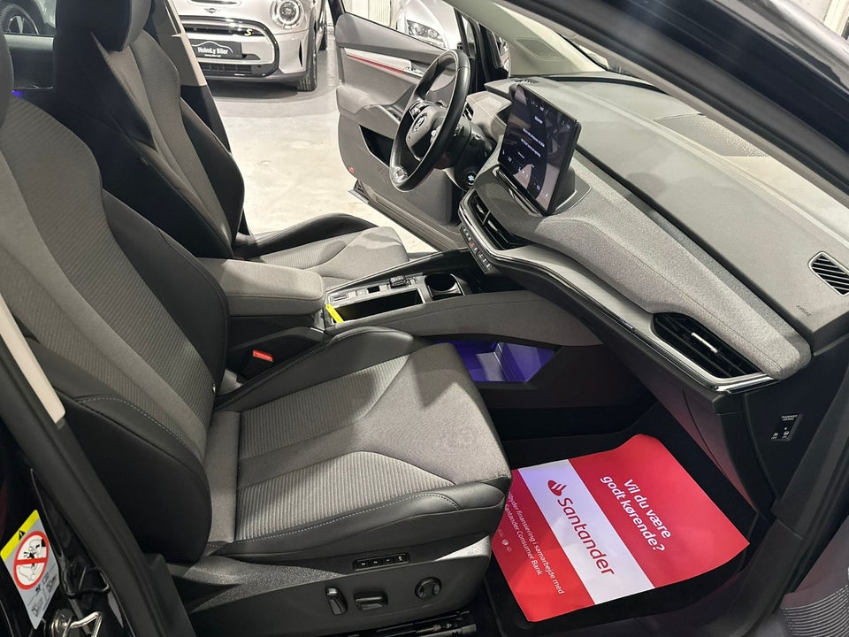 Skoda Enyaq 80 iV Plus Loft 5d