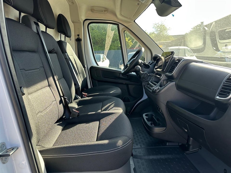 Citroën Jumper 35 2,2 BlueHDi 140 L2H2 MasterLine EAT8