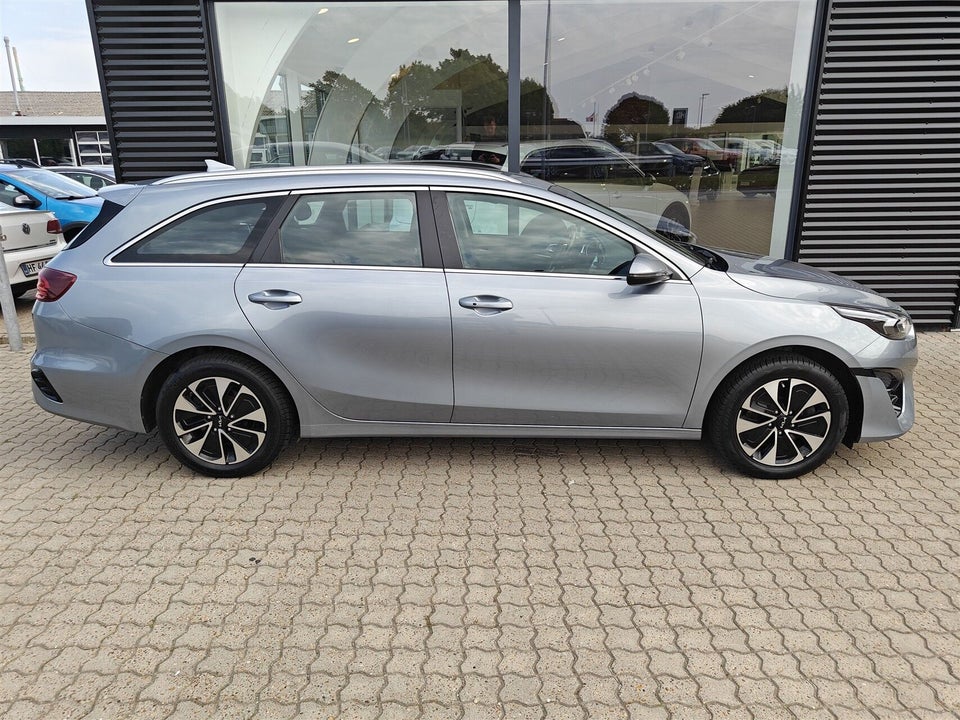 Kia Ceed 1,6 PHEV Prestige SW DCT 5d