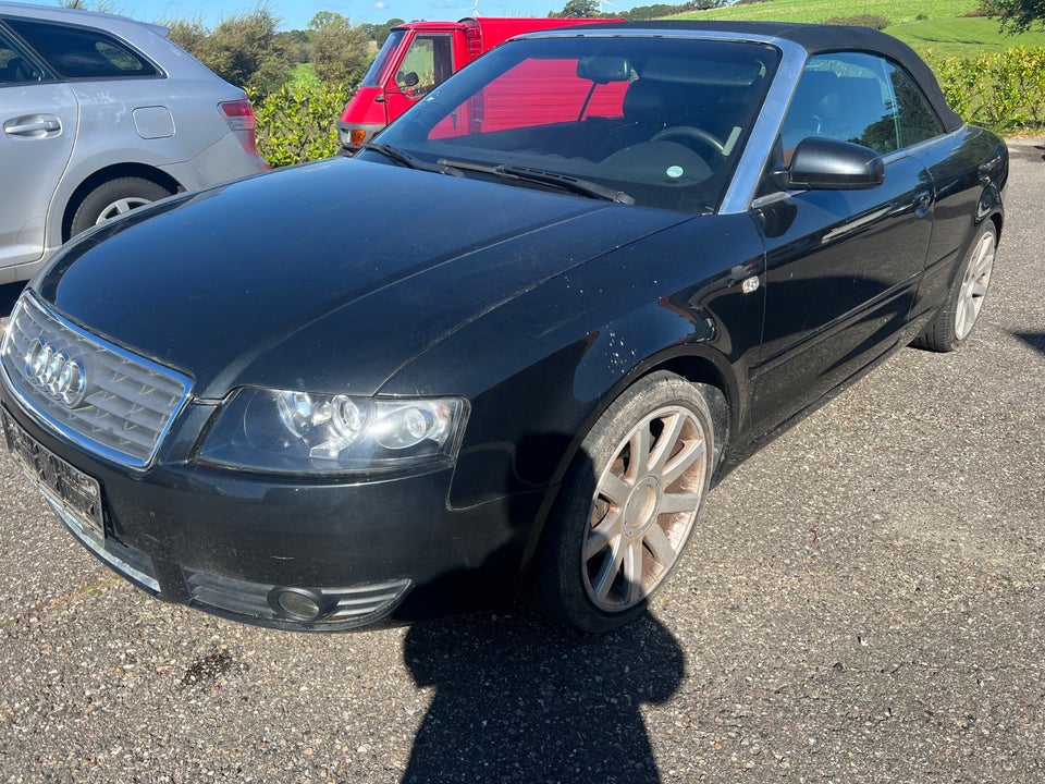 Audi A4 2,4 V6 Cabriolet 2d