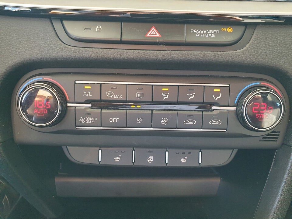 Kia Ceed 1,6 PHEV Prestige SW DCT 5d