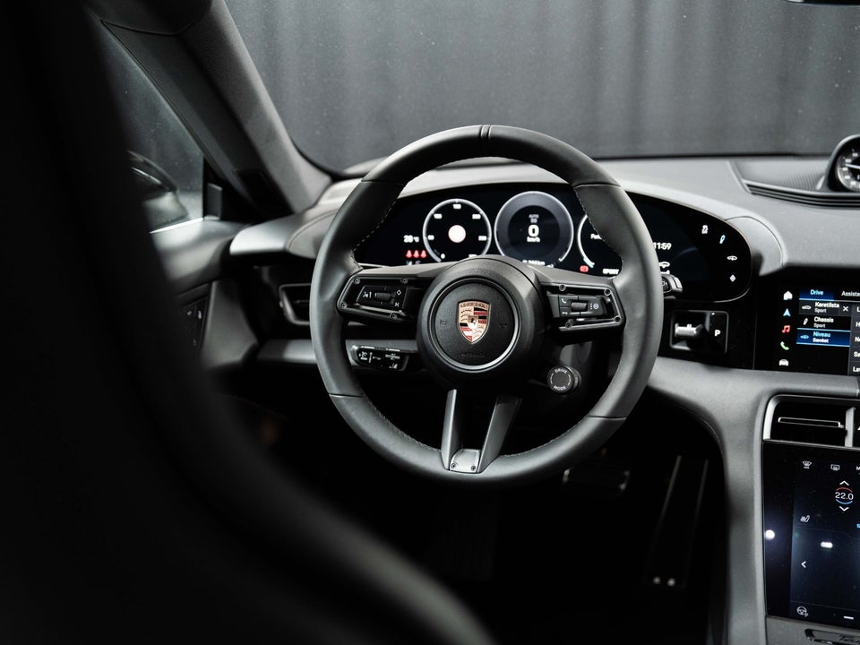 Porsche Taycan 4 Performance+ Cross Turismo 5d