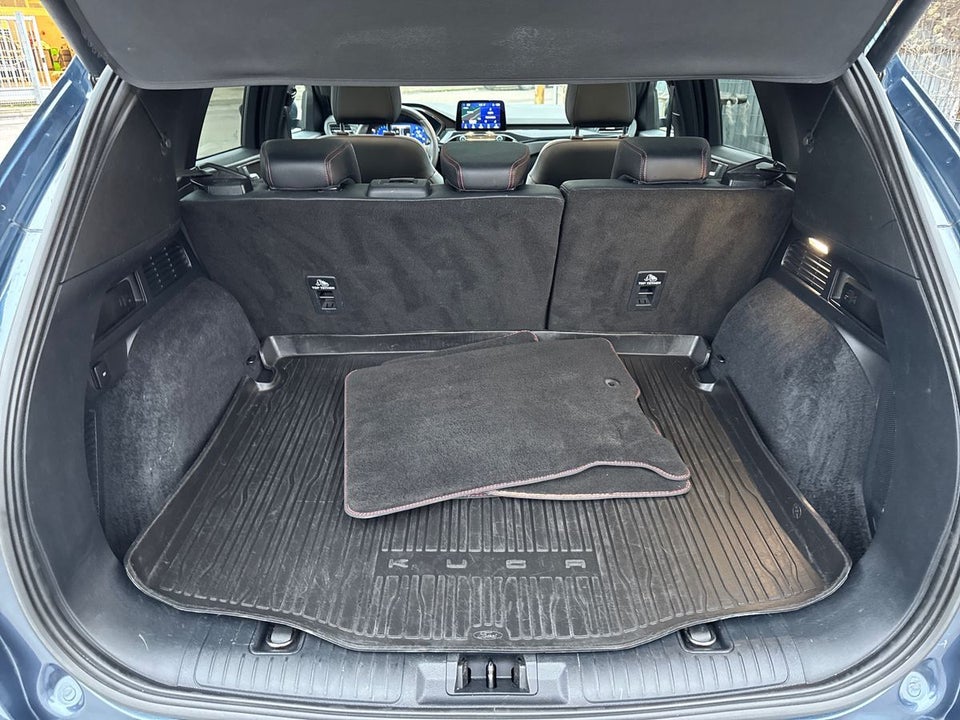 Ford Kuga 2,5 PHEV ST-Line X CVT 5d