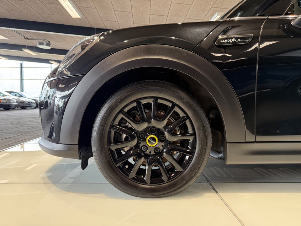 MINI Cooper SE Camden Edition 33 3d