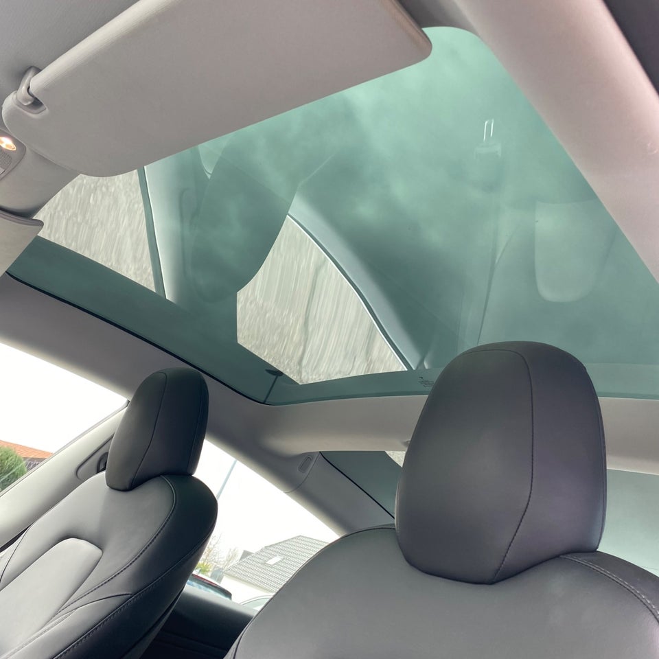 Tesla Model 3 Performance AWD 4d