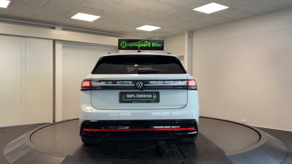 VW ID.7 77 Style+ Tourer 5d