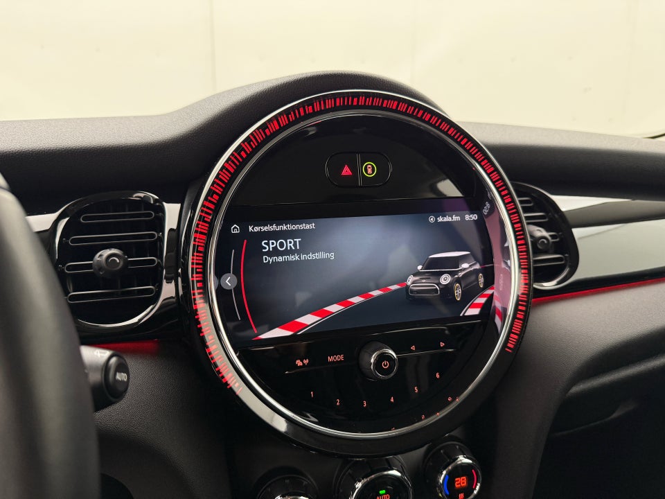 MINI Cooper SE Essential 3d