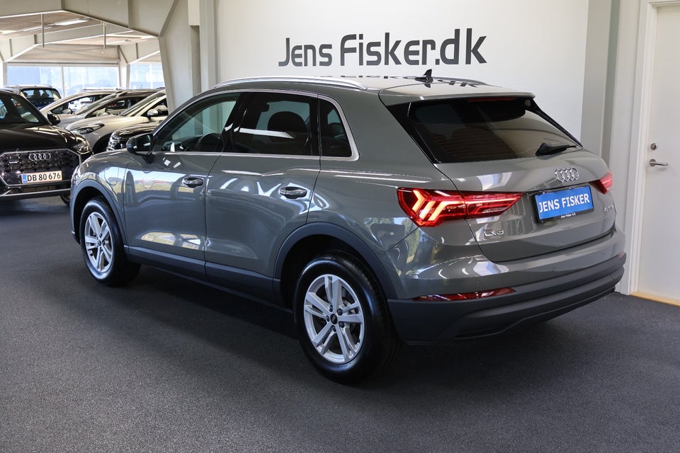 Audi Q3 45 TFSi e Attitude+ S-tr. 5d