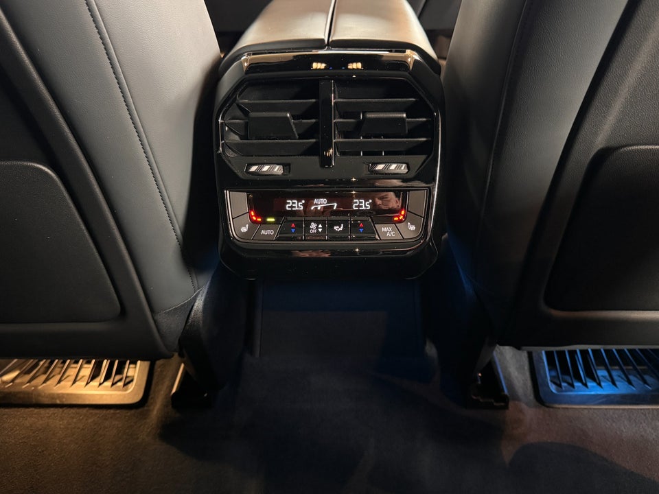 BMW iX xDrive50 Supercharged Sport 5d