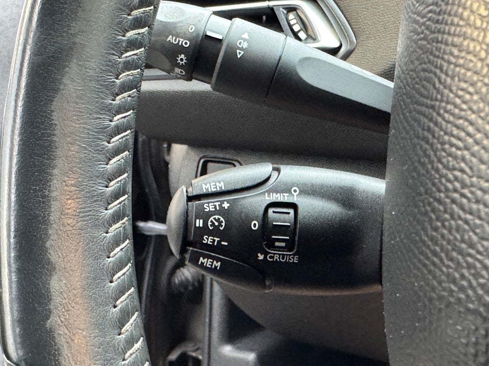 Peugeot 308 1,6 BlueHDi 100 Active 5d