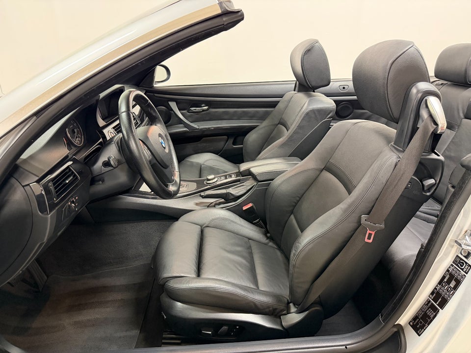 BMW 335i 3,0 Cabriolet aut. 2d