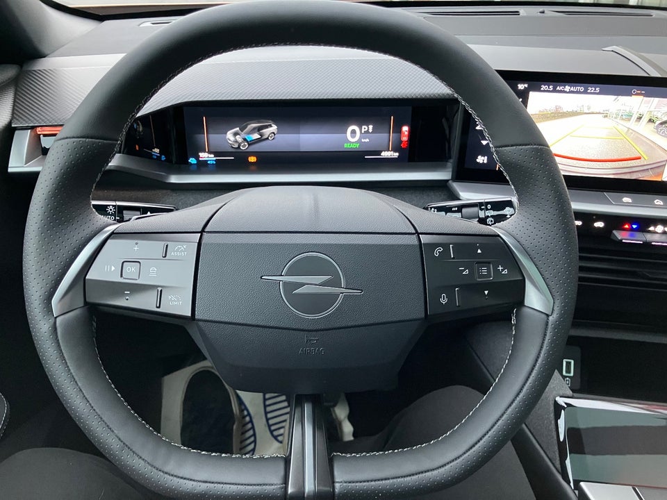 Opel Grandland-e 73 GS Sky 5d