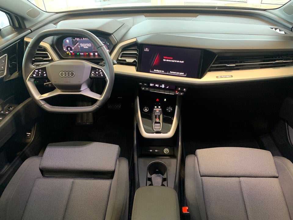 Audi Q4 e-tron 45 Progress 5d