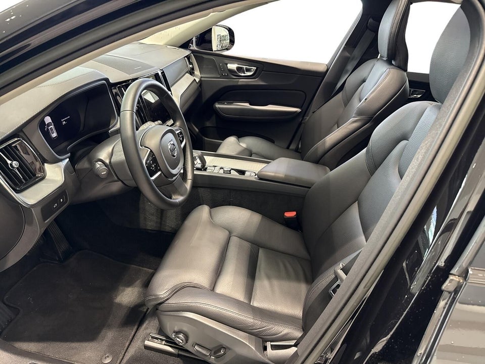 Volvo XC60 2,0 T6 ReCharge Ultimate Dark aut. AWD 5d