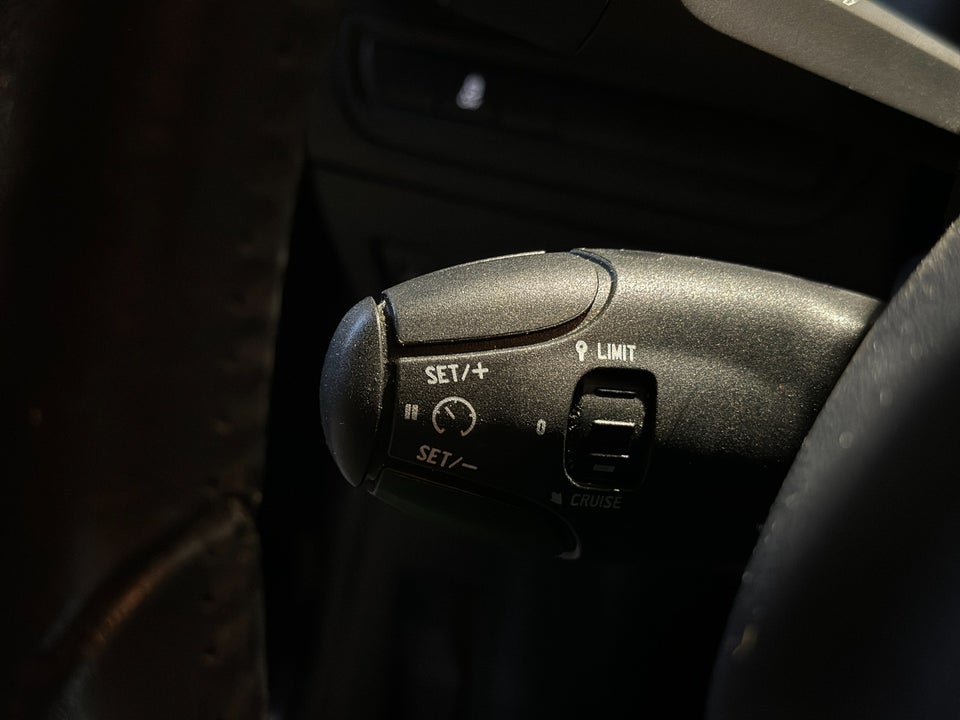 Peugeot 208 1,2 e-THP 110 Active 5d