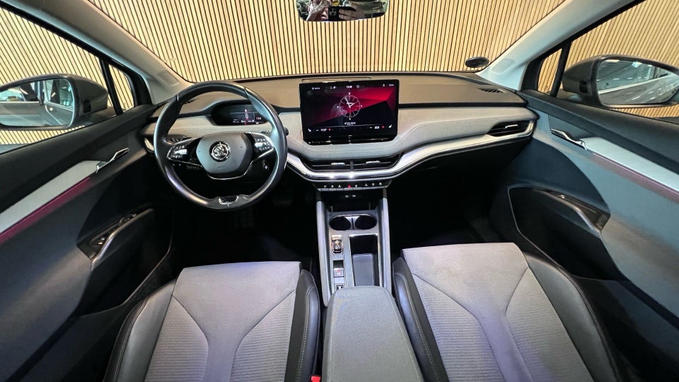 Skoda Enyaq 80 iV Plus 5d