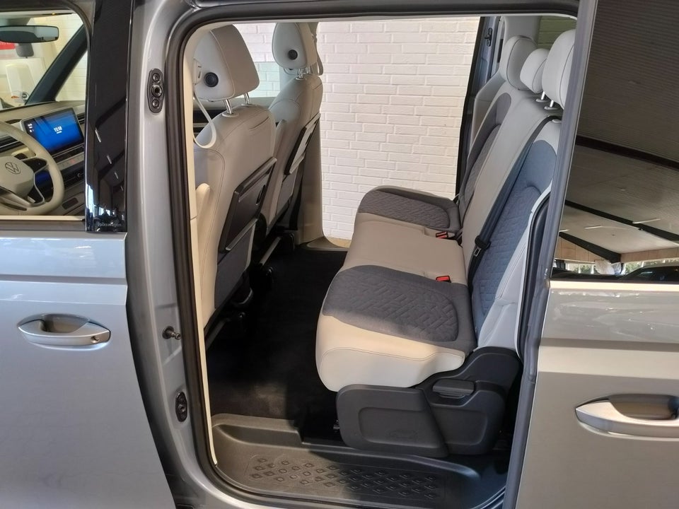 VW ID.Buzz 77 Pro SWB 5d