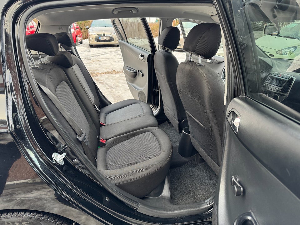 Hyundai i20 1,25 Classic XTR+ 5d