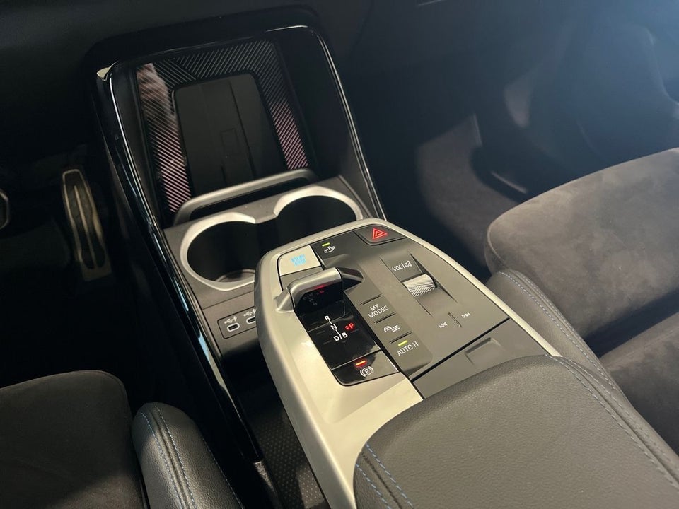 BMW iX1 xDrive30 Charged M-Sport 5d