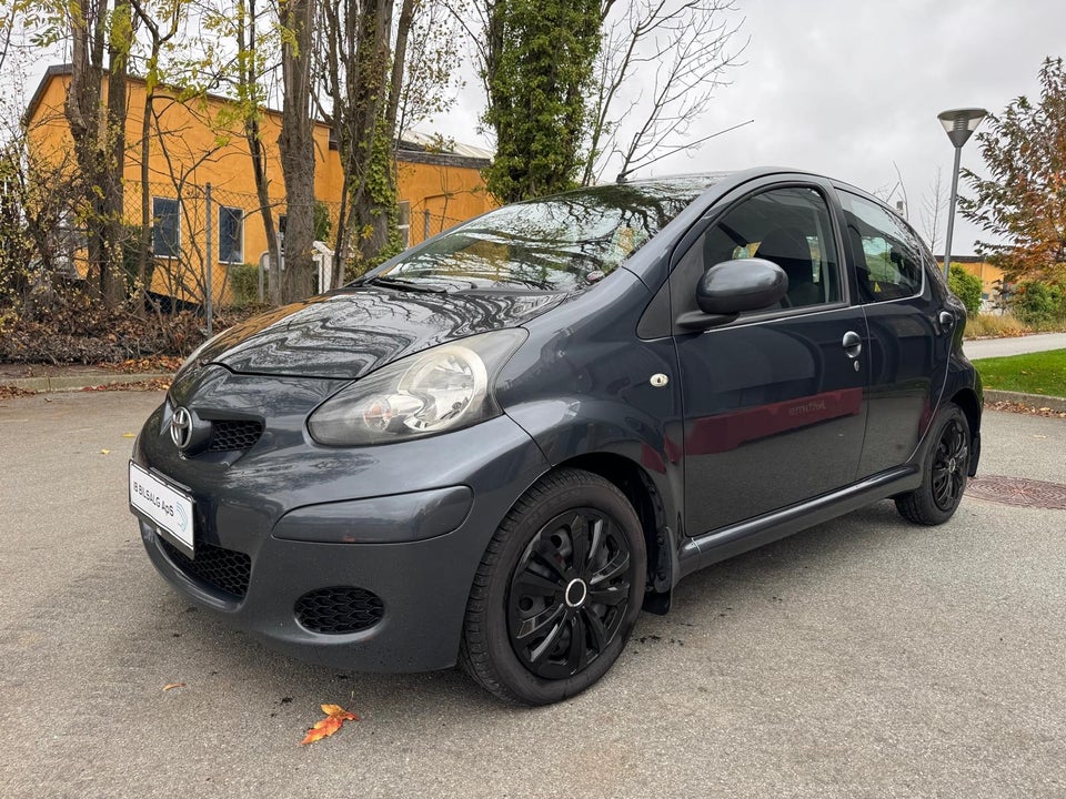 Toyota Aygo 1,0 Plus 5d