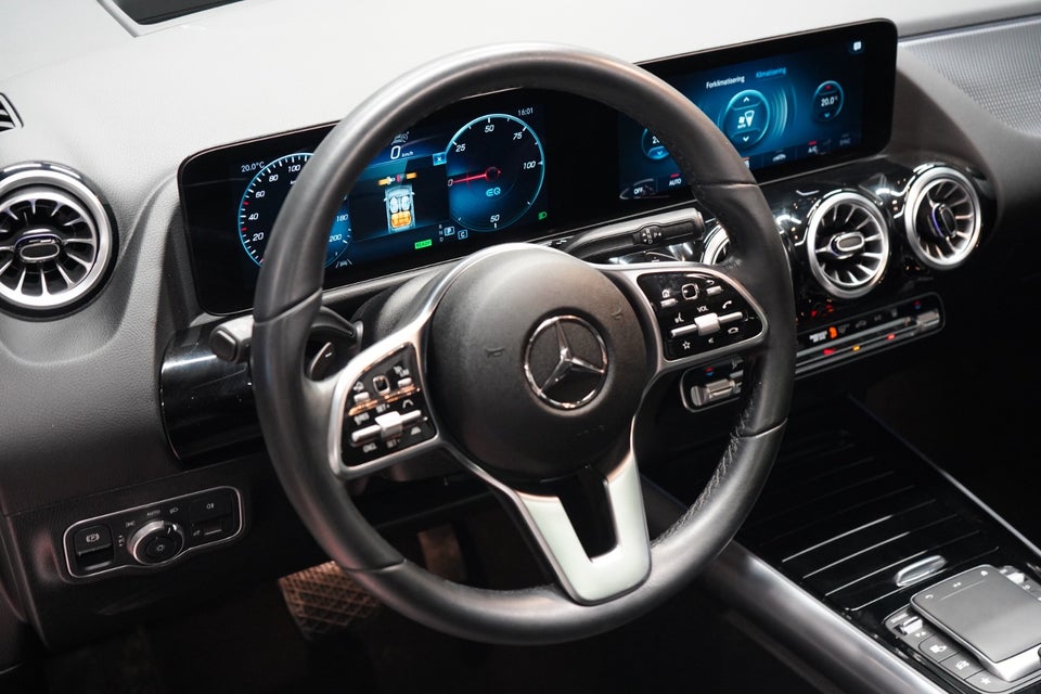 Mercedes EQA250 Progressive 5d