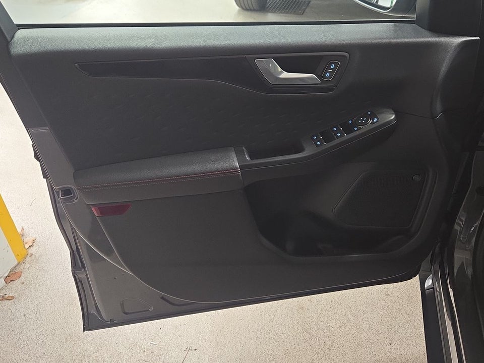 Ford Kuga 2,5 PHEV ST-Line X CVT 5d