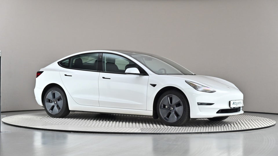 Tesla Model 3 Long Range AWD 4d