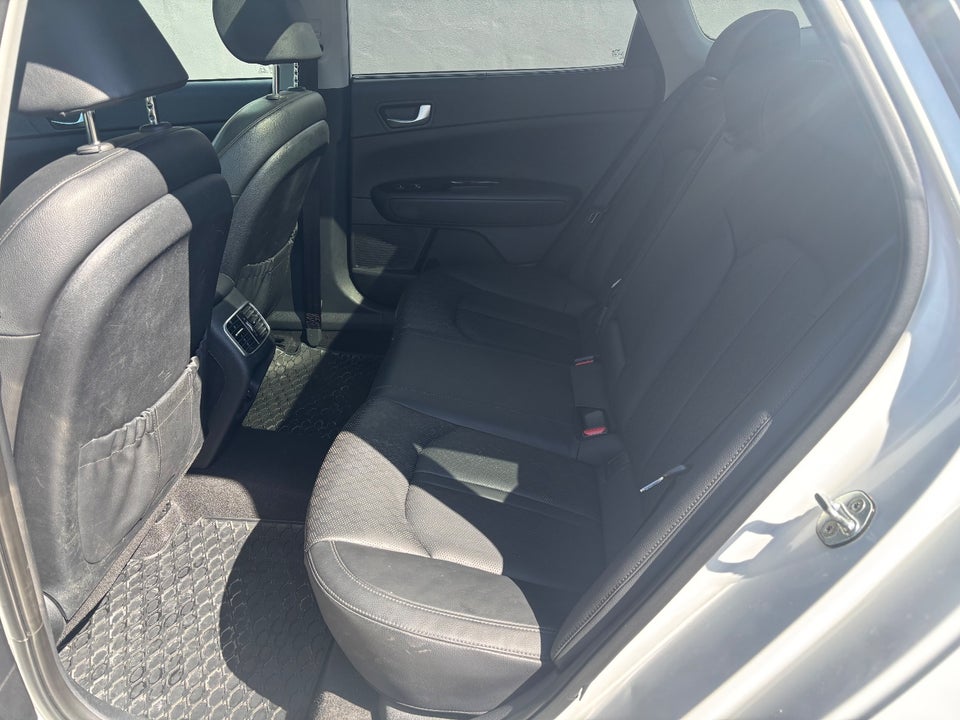 Kia Optima 2,0 PHEV SW aut. 5d