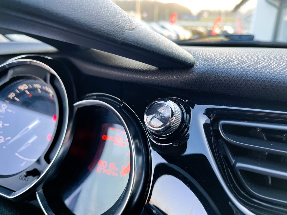 Citroën DS3 1,6 e-HDi 90 Style 3d